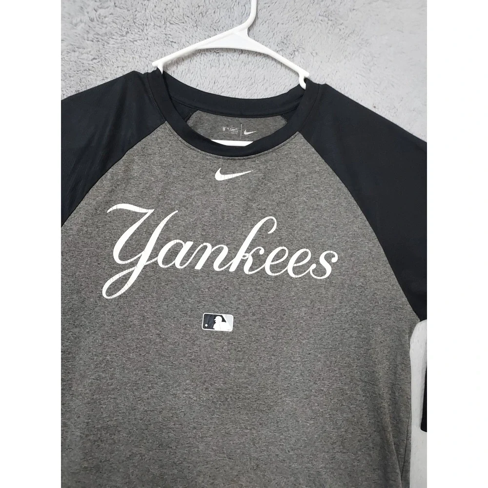 New York Yankees Shirt Mens XL Nike MLB Baseball Raglan Gray Black 3/4 Sleeve